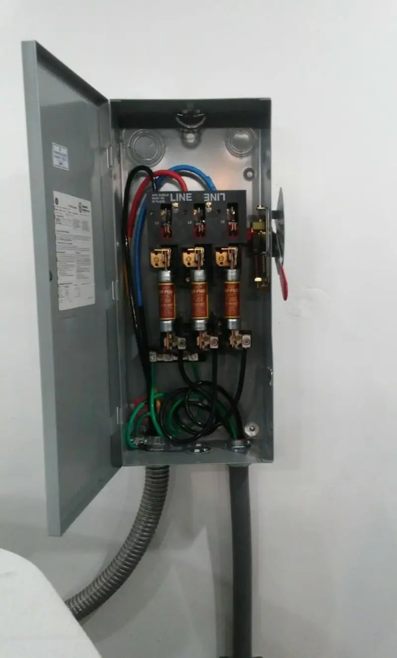 Three-phase disconnect switch installed for Electrical Wiring & Rewiring in Citrus Heights